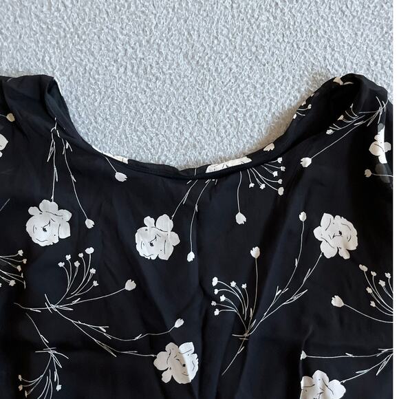 Karen Kane Top Medium Oversied Relaxed Floral Long Sleeve Classic Black Blouse - Picture 4 of 15